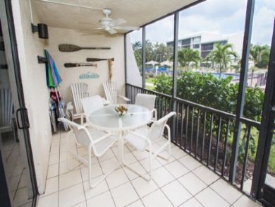Screened Lanai with Outdoor Furniture