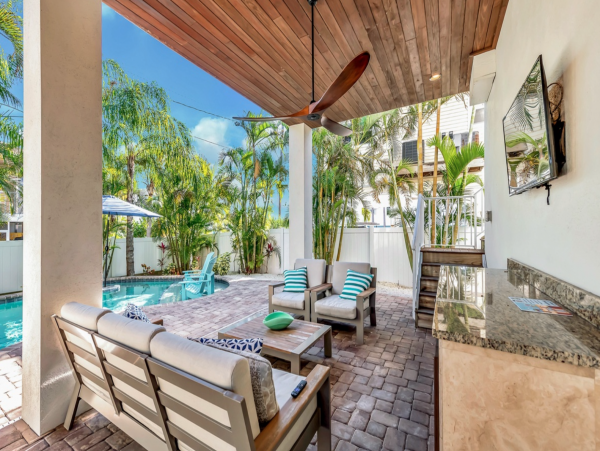 Luxury Anna Maria Island Beach Home 30 Seconds to the Beach