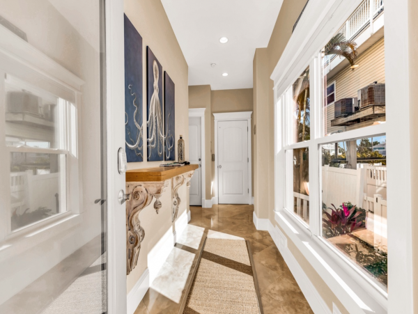 Luxury Anna Maria Island Beach Home 30 Seconds to the Beach