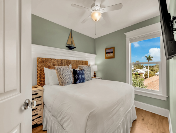 Luxury Anna Maria Island Beach Home 30 Seconds to the Beach