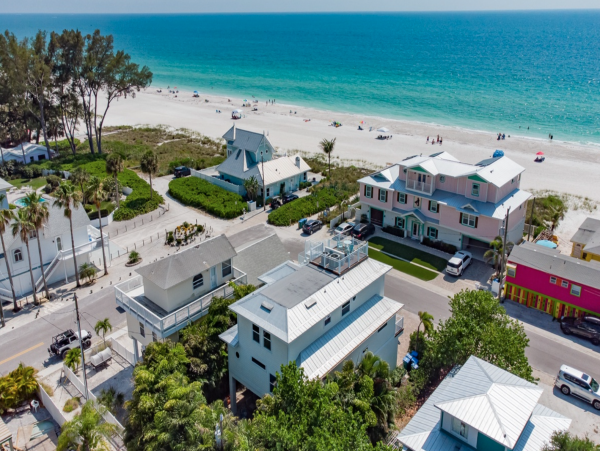 Luxury Anna Maria Island Beach Home 30 Seconds to the Beach