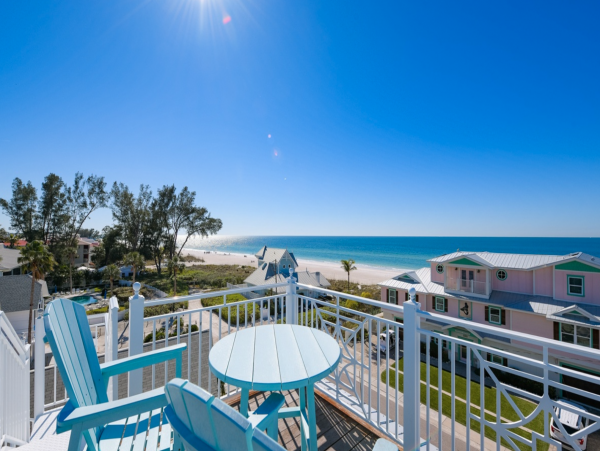 Luxury Anna Maria Island Beach Home 30 Seconds to the Beach