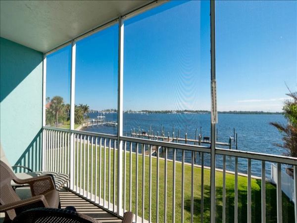 Bradenton Beach 2 Bedroom Vacation Rental Accommodation