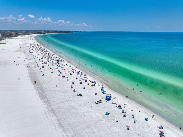 Siesta Key Beach Condo 2 Bedrooms Communal Pool and Tennis