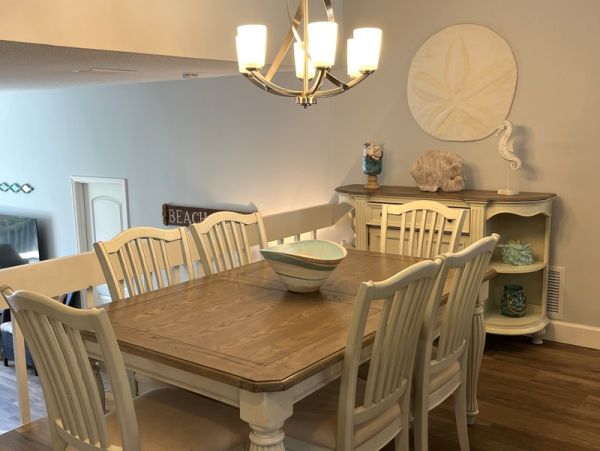 Walk to Beach  Siesta Key Vacation Condo Sleeps Four Guests