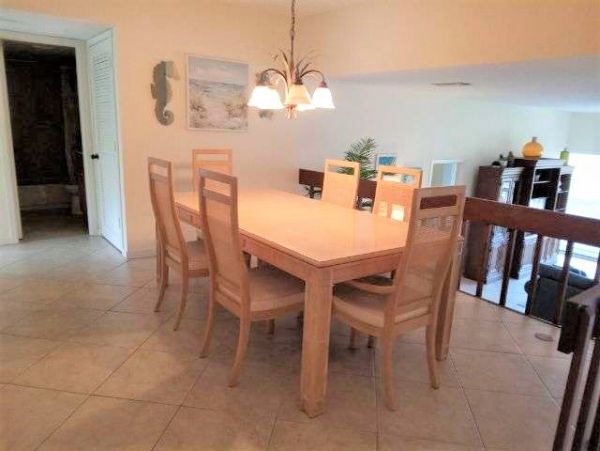 Bi-Level Layout Vacation Condo Short Walk to Beach