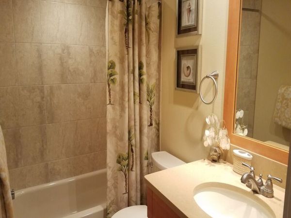 Bi-Level Layout Vacation Condo Short Walk to Beach