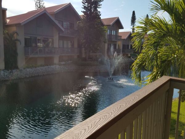Bi-Level Layout Vacation Condo Short Walk to Beach