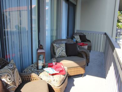 Siesta Key Vacation Condo Sleeps Six Guests.