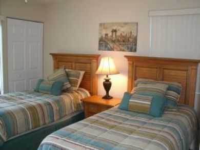 Twin beds in guest bedroom