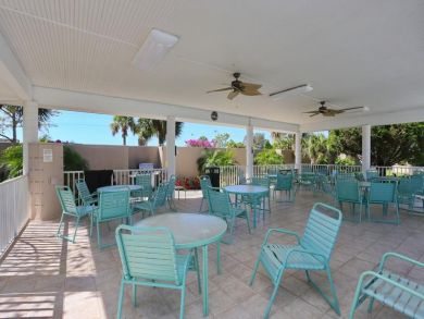 Shared grill & outdoor dining area