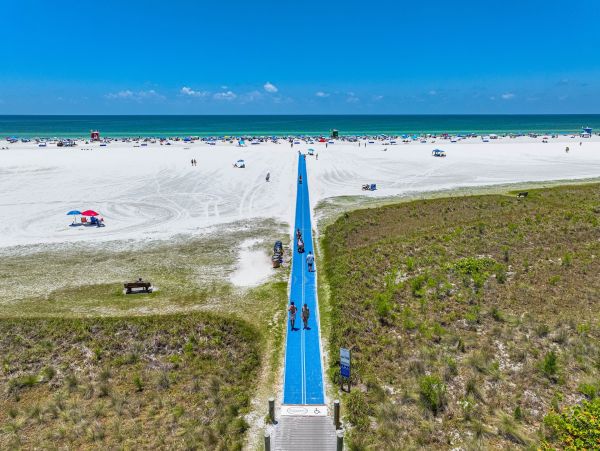 Siesta Key Vacation Rental Near the Beach  Lake View Condo with Pool and Tennis