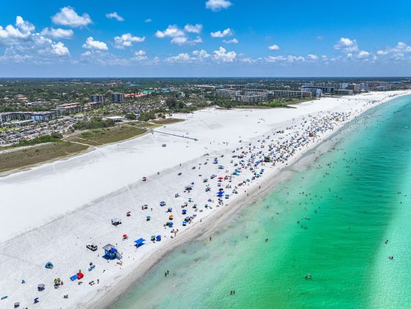 Siesta Key Vacation Rental Near the Beach  Lake View Condo with Pool and Tennis