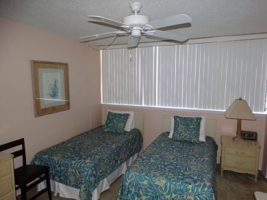 Twin Bedroom