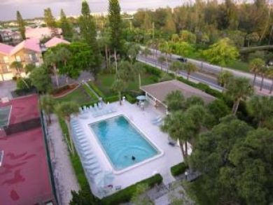 Pools View Rental with Beach Across the Street in Siesta Key, Florida