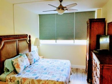 Siesta Key  One Bedroom Rental Across Street From Beach
