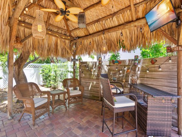 Anna Maria Rental - 3-Bedroom Holmes Beach Coastal Retreat