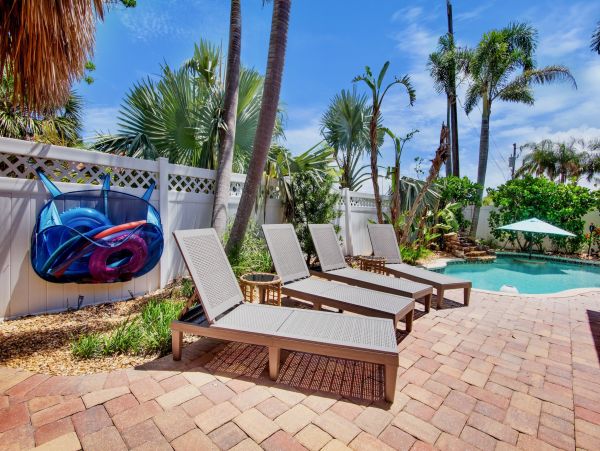 Anna Maria Rental - 3-Bedroom Holmes Beach Coastal Retreat