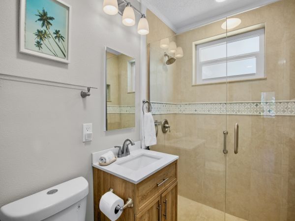 Anna Maria Rental - 3-Bedroom Holmes Beach Coastal Retreat