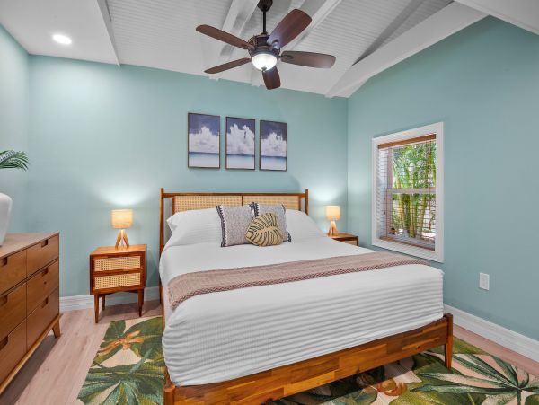 Anna Maria Rental - 3-Bedroom Holmes Beach Coastal Retreat