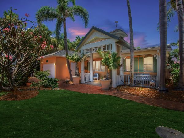 Anna Maria Rental - 3-Bedroom Holmes Beach Coastal Retreat