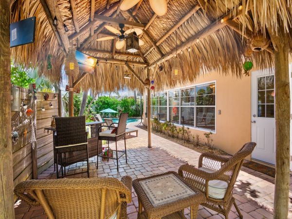 Anna Maria Rental - 3-Bedroom Holmes Beach Coastal Retreat