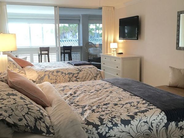 Siesta Key Located On The Beach 1 Bedroom