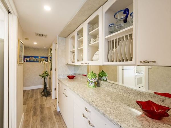 Siesta Key One Bedroom Rental Beach to Bay Community