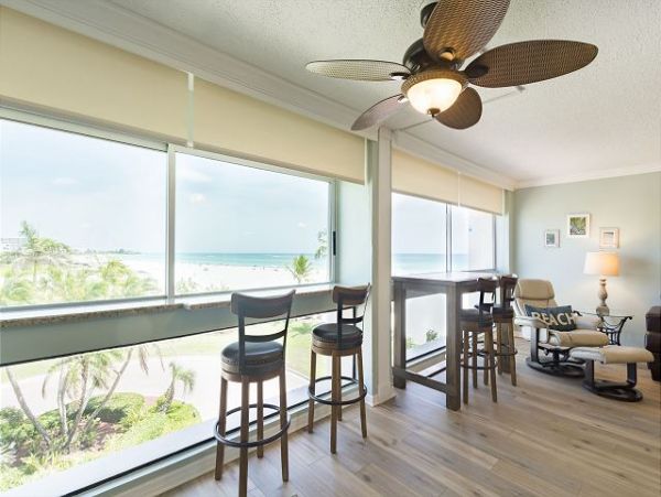 Siesta Key Vacation Condo One Bedroom on Beach