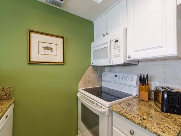 Siesta Key Rental on Beach with One Bedroom Sleeps 4