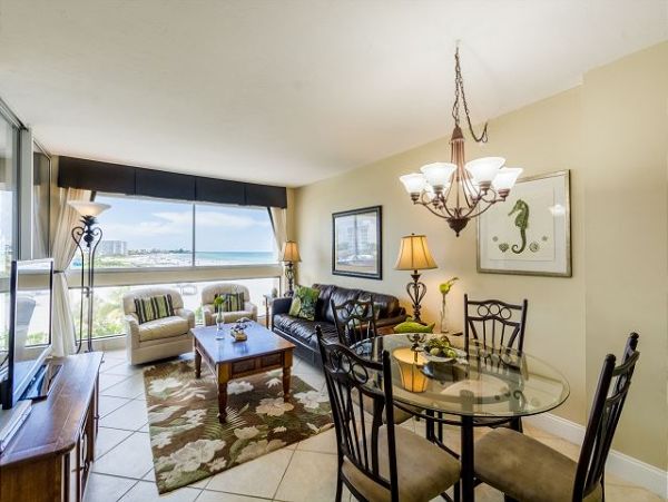 Siesta Key Rental on Beach with One Bedroom Sleeps 4