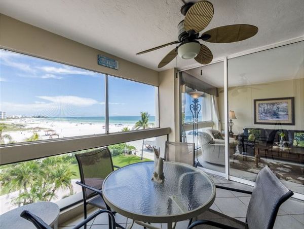 Siesta Key Rental on Beach with One Bedroom Sleeps 4