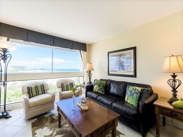Siesta Key Rental on Beach with One Bedroom Sleeps 4
