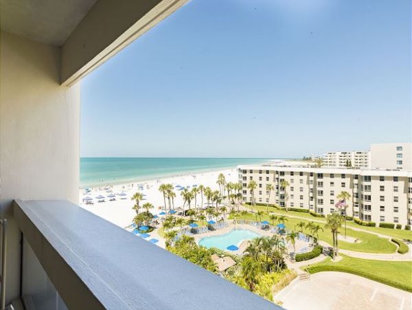 Partial Gulf Views One Bedroom Siesta Key Vacation Condo