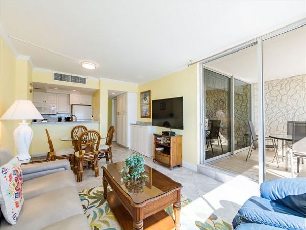 Siesta Key Beachfront Condo - Luxury Gulf View Vacation Rental on Crescent Beach