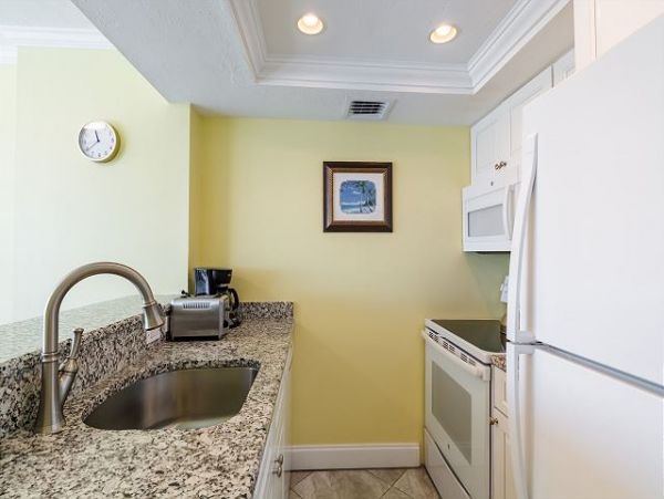 Siesta Key Beachfront Condo - Luxury Gulf View Vacation Rental on Crescent Beach