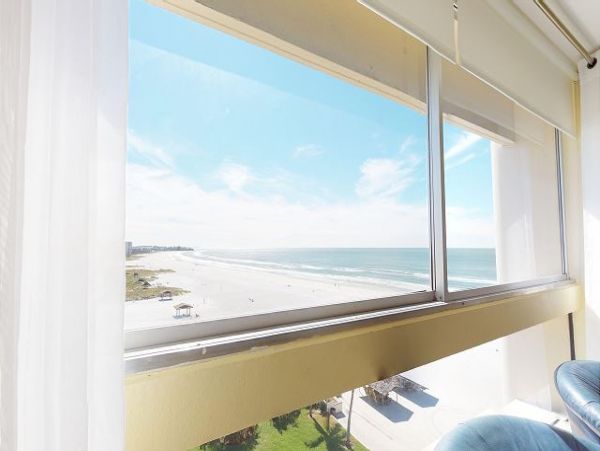 Siesta Key Beachfront Condo - Luxury Gulf View Vacation Rental on Crescent Beach