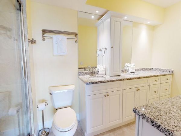 Siesta Key Beachfront Condo - Luxury Gulf View Vacation Rental on Crescent Beach