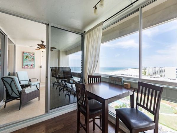 Partial Gulf Views Siesta Key One Bedroom Condo On Beach