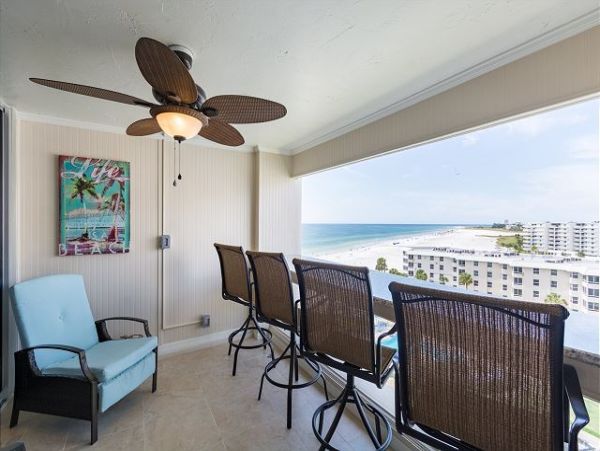 Partial Gulf Views Siesta Key One Bedroom Condo On Beach