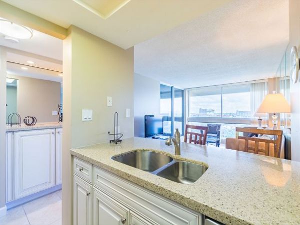 Siesta Key. One Bedroom Gulf View Vacation. Condo Sleeps 4