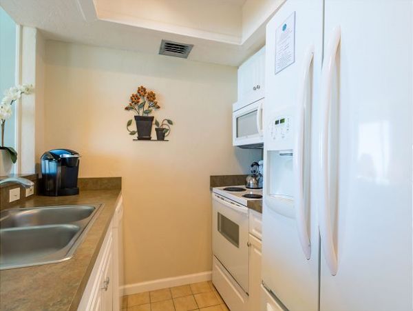 Charming Siesta Key Vacation Condo Rental Sleeps Four Guests