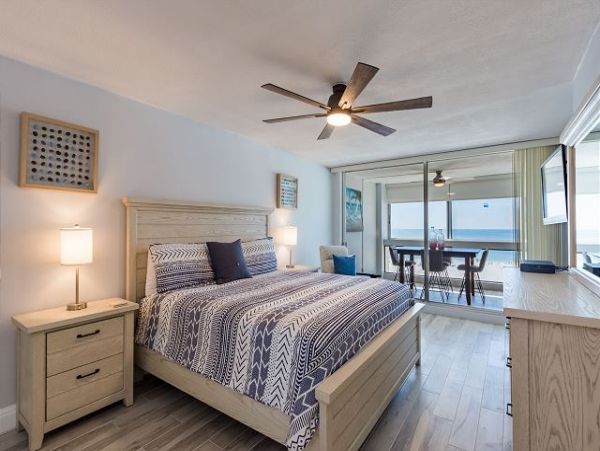Siesta keys Premier Beach Font Vacation Condos