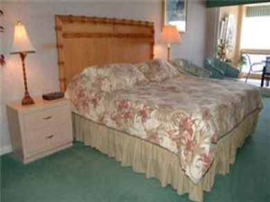 Master room with king bed Master room with king bed