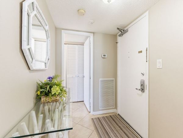 On Beach Siesta Key Vacation Condo Two Bedrooms Sleeps 6