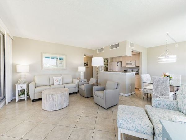 On Beach Siesta Key Vacation Condo Two Bedrooms Sleeps 6