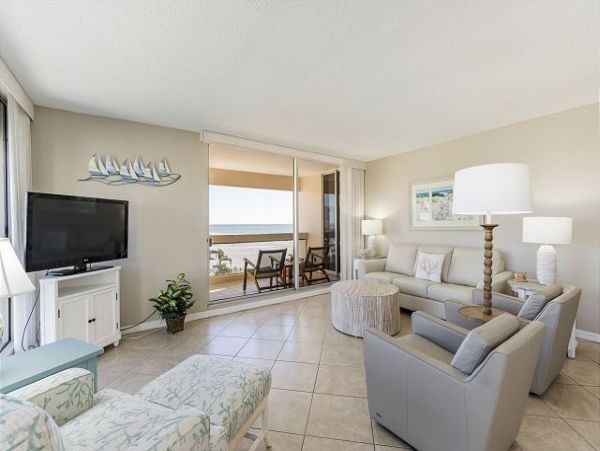 On Beach Siesta Key Vacation Condo Two Bedrooms Sleeps 6