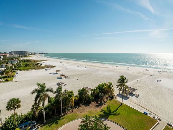 Two Bedroom Condo in Siesta Key on Beach Great Ocean Views