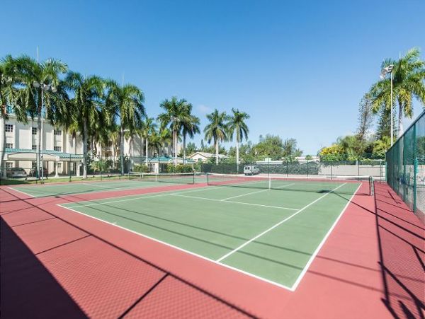 Two Bedroom Condo in Siesta Key on Beach Great Ocean Views