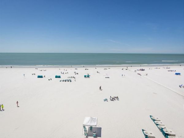 Siesta Key Gulf Front Condominium For 6 Guests